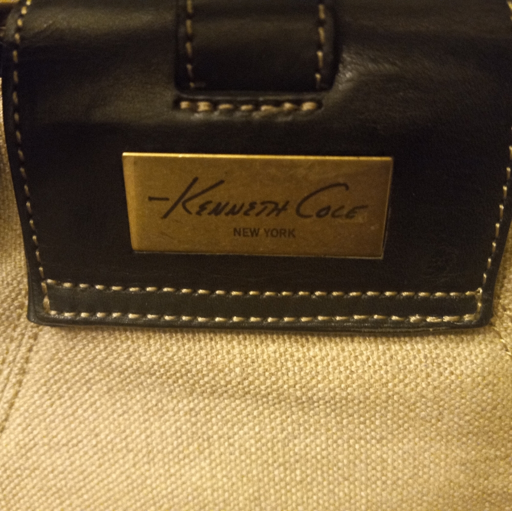 Handbag - Picture 4 of 16